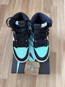 Air Jordan 1 Retro OG High Green Glow Size UK 6.5 - Picture 1 of 6
