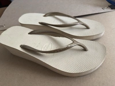Plataforma Havaianas Alta 2.5" Arena Dorada EU41-42 - Nueva sin caja Foto 1 de 4