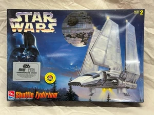 AMT/ERTL STAR WARS SHUTTLE TYDIRIUM COMMEMORATIVE EDITION MODEL KIT 8733-10DP - Picture 1 of 2