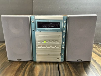 Denon D-G1MD PERSONAL AUDIO SYSTEM CD,MD,TAPE,RADIO - Image 1 of 4