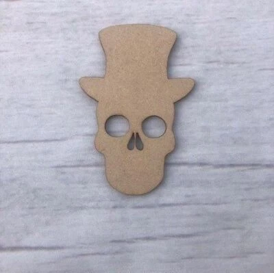 WOODSHAPES Totenkopf im Hut MDF Holz Halloween Sockel Holzrohling Basteln