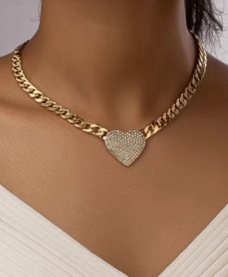 Collar Colgante Cadena Eslabones Cubanos Tono Dorado Estrás Transparente Forma Corazón Amor Foto 1 de 4