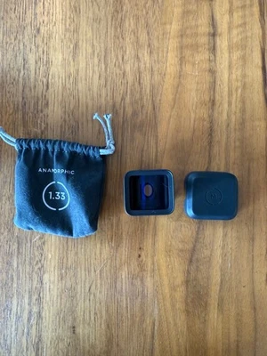 MOMENT 130-001 Anamorphic Lens for iPhone Pixel and Samsung Galaxy Camera Phones - Photo 1/4