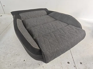 Sitzbezug vorn rechts Sitzpolster Original VW Passat 3G B8 3G0881406LA ZTT - Bild 1 von 24