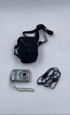Kodak Silver Easy Share C813 3X Optical Zoom Digital Camera With Case & Charger - Image 1 of 4
