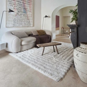 Sheep of the World Dunes Wool Rug - Pile: 100% Wool. Base: Recycled Cotton - Picture 1 of 4