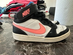 Zapatillas Nike Court Borough Mid 2 GS - Jóvenes 4 años - Negro/Blanco/Rosa - Imagen 1 de 8