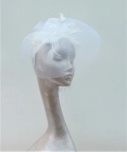 50's Style Veiled Fascinator White ASCOT WEDDING - Picture 1 of 2