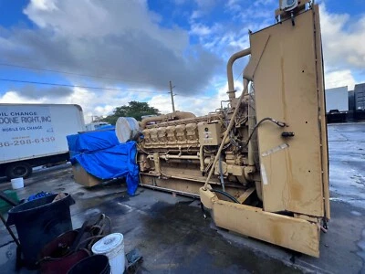 Generador diésel Caterpillar 3516 1500Kw Foto 1 de 4