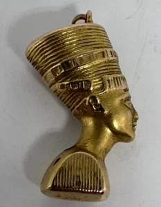 Colgante Vintage GRANDE ORO 18K Reina Egipcia Nefertiti Dije 9,1 gramos - Imagen 1 de 10
