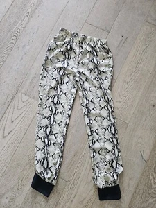 Top Chic Animal Print Pants W/elastic Waist Zip Up Ankle Sz Med** - Picture 1 of 7