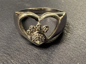Sterling Paw Print/Heart Ring Dog Size 7 925 Silver/ cz - Picture 1 of 4