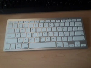 BK3001BA Bluetooth Wireless White Aluminium Alloy Keyboard, Smartphones/ Tablets - Zdjęcie 1 z 8