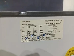 Siemens 3VL7712-1AA46-0AA0 - safety switch - Picture 1 of 9