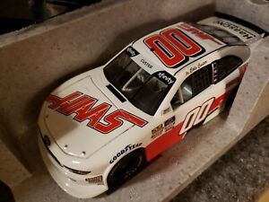 Cole Custer #00 Haas Automation 2018 Mustang 1:24 