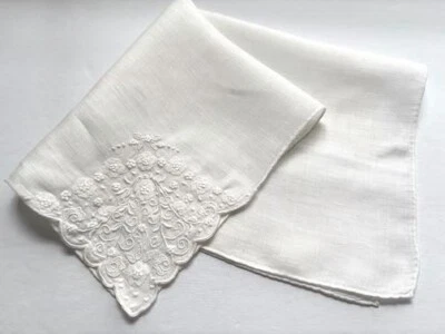 DE COLECCIÓN HANKIE HANKY BLANCO SOBRE BLANCO BORDADO ELEGANTE HECHO A MANO BODA Foto 1 de 4