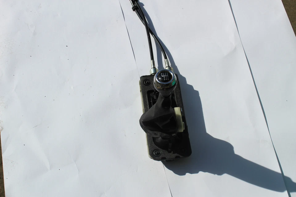 Mini Cooper 2008-2010 conjunto de palanca de cambios de transmisión manual de 6 velocidades con cables R1325 Foto 1 de 4