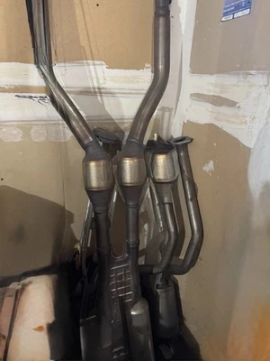 💢 “2021 Lexus RC350 F-Sport OEM sistema de exaustão de estoque completo com silenciadores”  - Imagem 1 de 4