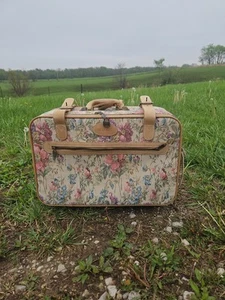 Protocol Floral Tapestry Vintage Luggage Suitcase With Wheels - Picture 1 of 14