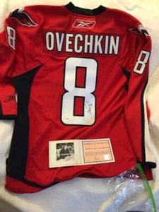 brand new autographed alex ovechkin capitals jersey with coa. size L reebok - Bild 1 von 3