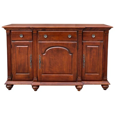 Nichols & Stone Traditional Maple Country Estates Credenza / Sideboard c. 2011 - Image 1 of 4