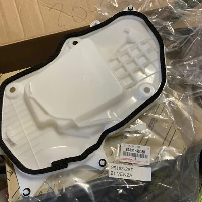 2021-2025 TOYOTA VENZA COVER FRONT Right DOOR SERVICE 67831-48080 RH OEM Foto 1 de 4