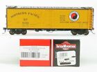 HO Scale InterMountain #47424-06 NP Northern Pacific "Vista Dome" Reefer #91452