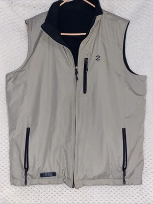 Colete masculino Izod PerformX bronzeado/cinza reversível de lã resistente à água ao vento tamanho M - Imagem 1 de 4