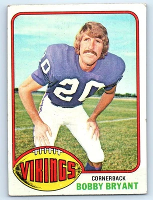 1976 Topps #11 Bobby Bryant Minnesota Vikings - Image 1 of 2