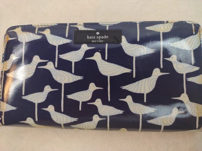 Cartera Kate Spade Neda Azul Marino y Crema Pájaro Gaitero Playa Cremallera Alrededor de Nueva York Foto 1 de 4
