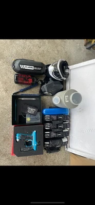 Equipo de paintball usado (máscara, marcador, cargador, correa, alimentador de velocidad) Foto 1 de 4