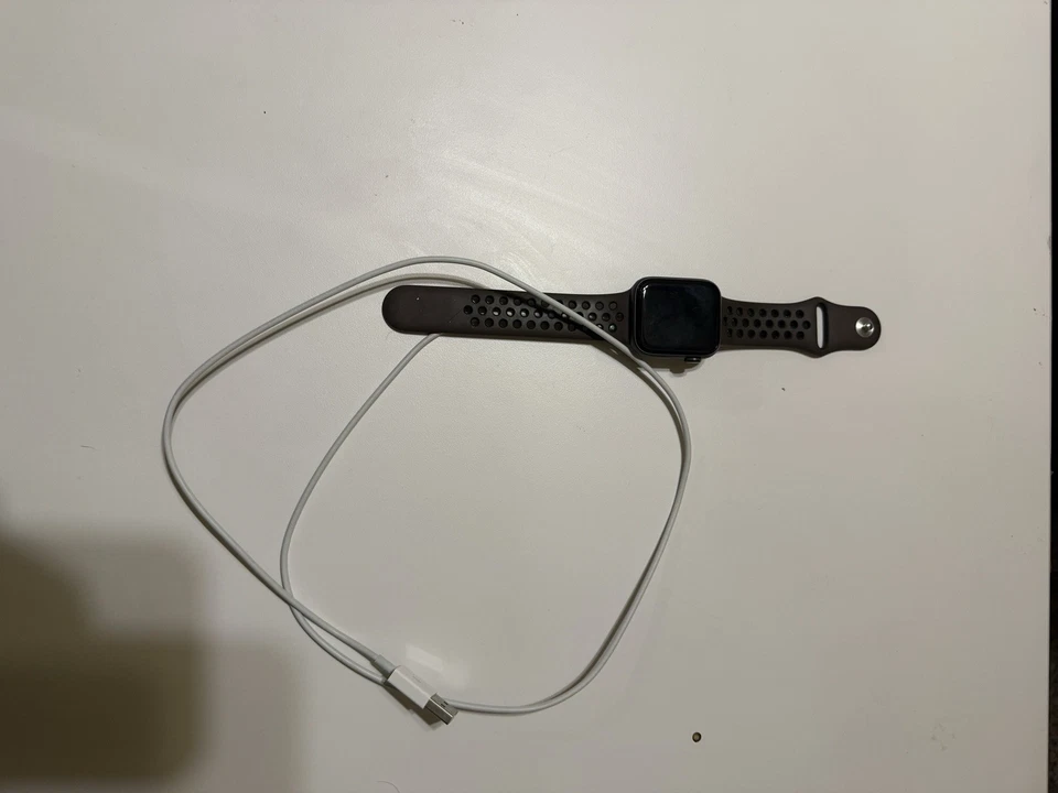 Apple Watch Series 7 GPS + Cellular 41mm Aluminum Case Red Smart Watch MKHD3LL/A - Image 1 of 1