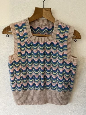 Vintage Wool Fair Isle Tank Waistcoat Top Sleeveless Jumper Vest Hand Knit  - Image 1 of 4