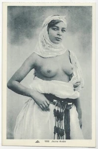 1910 Beautiful, Topless, Naked, Youthful Arab Woman - Vintage Postcard - Picture 1 of 2