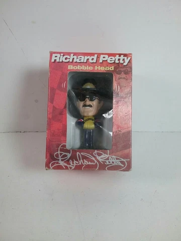 Richard Petty #43 Bobble Head Pop Secret Figure New In Box.   37 Cover