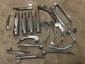 Lot of 20 FOREGGER Laryngoscope Set Mac Siker Miller Blades Handles Nice! 20x - Picture 1 of 7