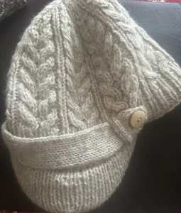 Erin Knitwear 100 % Irish Wool, Gefüttert Mit Fleece,Mütze Mit Schirm. Neu.Wolle - Bild 1 von 4