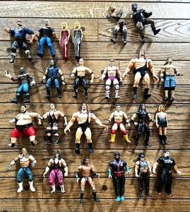 22pc Lot - WWE WWF Wrestling Action Figures 1990’s Vtg. Good Shape/Plz Read - Picture 1 of 5