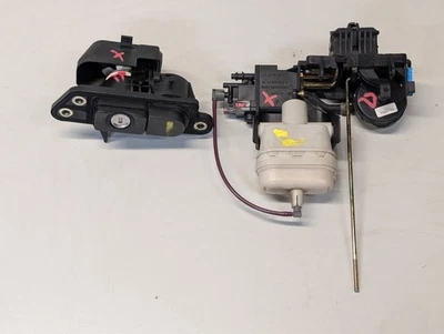 MERCEDES W220 S430 S500 1999-2000-2001-2002 ACTUADOR CIERRE MALETERO Foto 1 de 4