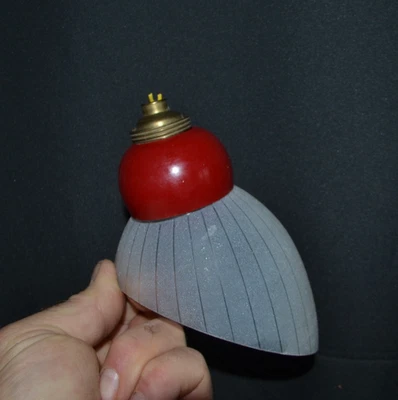 Belle tulipe ancienne sur griffe rouge (Idéal lampe d'appoint, bureau ou chevet) - Photo 1/4