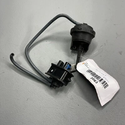 Оригинальный вентиляционный вакуумный клапан Hyundai Accent GLS 2012-2017 годов выпуска - Изображение 1 из 4