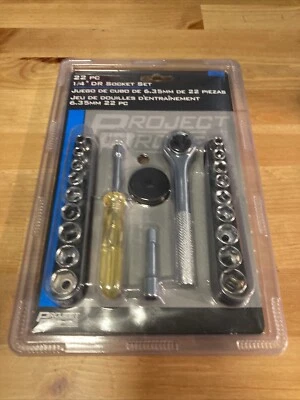 22 Piece 1/4” Drive Socket Ratchet Set With Extension Metric SAE - Image 1 of 3