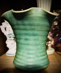 Antique Grueby Style Arts and Crafts Green Matte Glazed Pottery Vase 4.5” - Picture 1 of 9