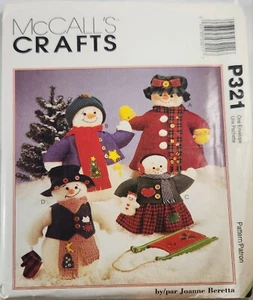 McCalls artigianato P321 modello Snow Family bambole non tagliate - Foto 1 di 2