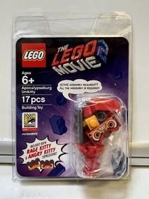 @ LEGO SDCC 2018 The LEGO Movie 2 Apocalypseburg Unikitty Rage & Angry Kitty