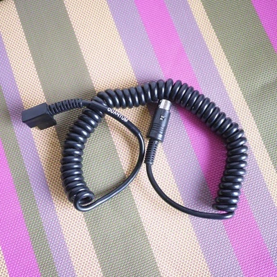 Quantum CM4 Coiled Flash Power Cable for Metz Mecablitz - Image 1 of 2