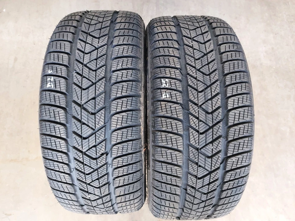 2x 255/45R20 105V Pirelli Scorpion Winter - Démontage, Complet Profile - Photo 1/2