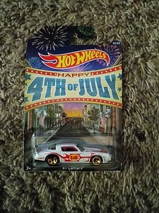 Hot Wheels Happy 4th of July Series 02/06 '81 Camaro White - Picture 1 of 2