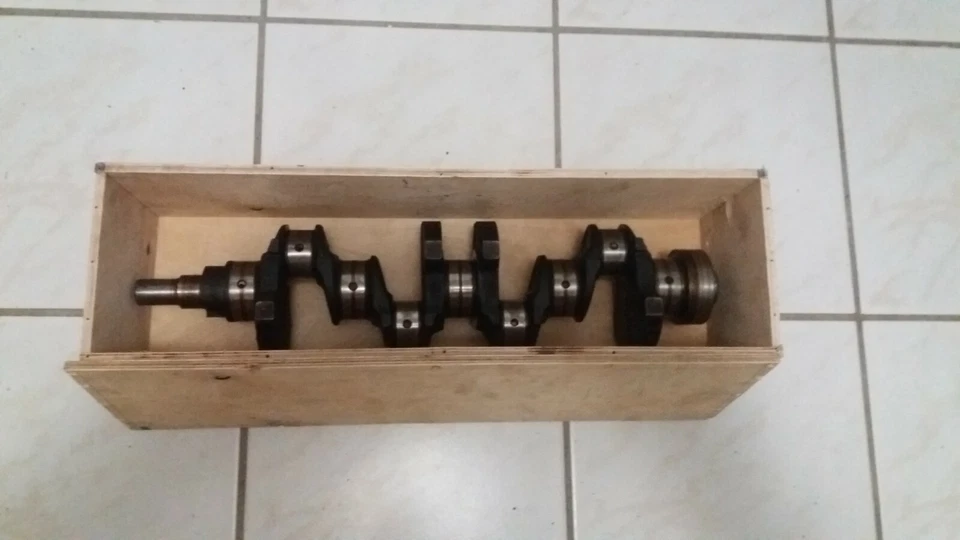 Toyota Corolla 1973-79 2TC Engine Crankshaft - Image 1 of 1