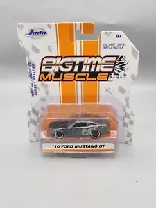 Jada Big Time Muscle, Ford Mustang GT 2010. Diecast 1/64. Neuf - Photo 1/4
